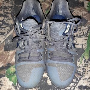 Kyrie basketball shoes